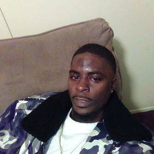 Meet your Posher, Troy